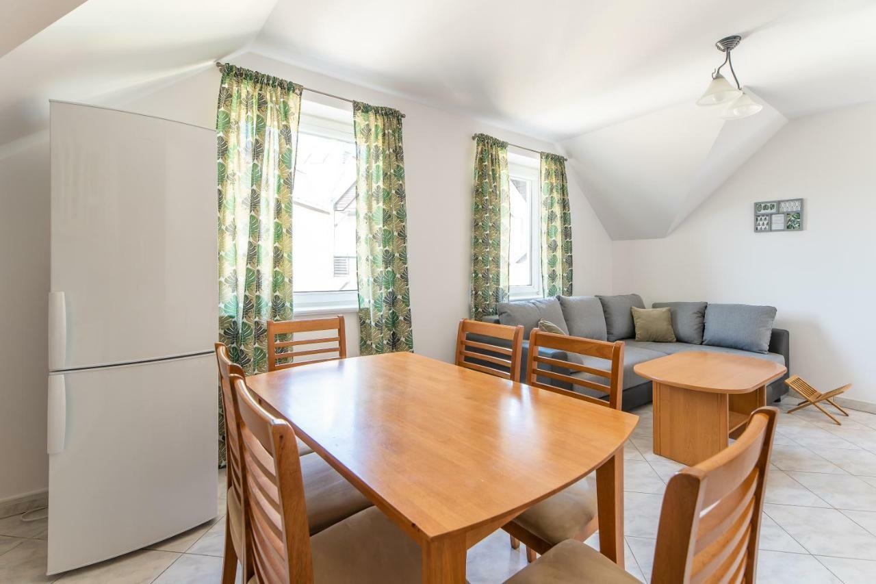 מידזיזדרויה 3-Bedroom Apartment Plac Neptuna By Noclegi Renters מראה חיצוני תמונה