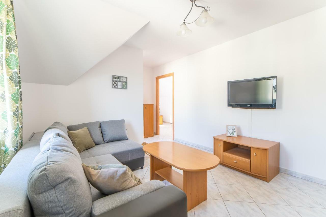 מידזיזדרויה 3-Bedroom Apartment Plac Neptuna By Noclegi Renters מראה חיצוני תמונה